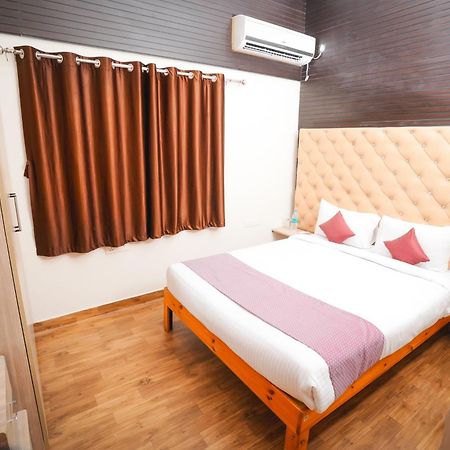Auro Wellness Castle Hotell Pondicherry Eksteriør bilde