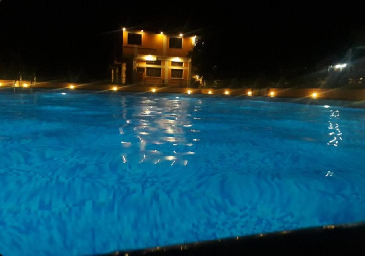 Auro Wellness Castle Hotell Pondicherry Eksteriør bilde