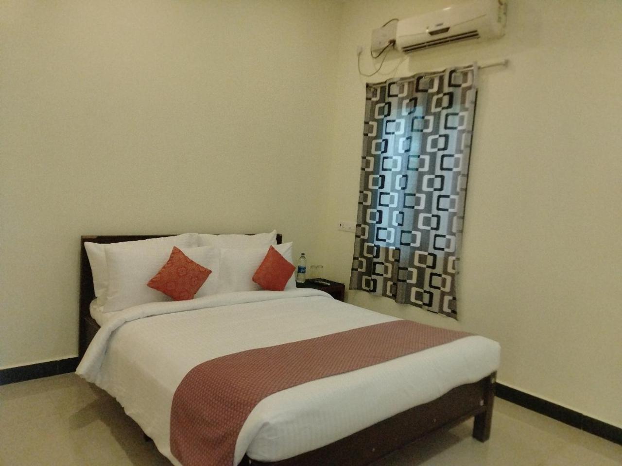 Auro Wellness Castle Hotell Pondicherry Eksteriør bilde